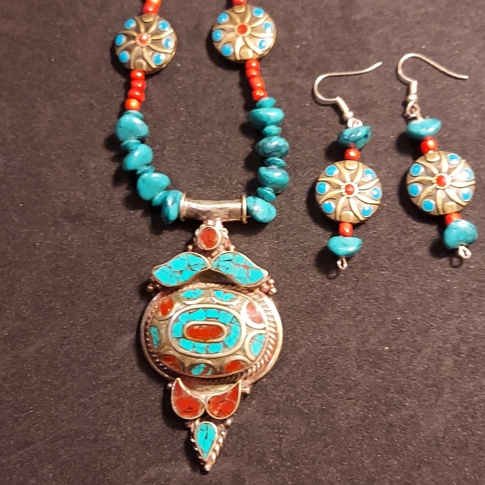 Artisan Turqose Pendant Necklace matching earrings